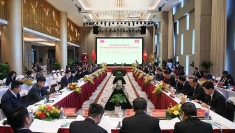 越中法院携手深化边境司法合作 共筑两国和平友谊防线