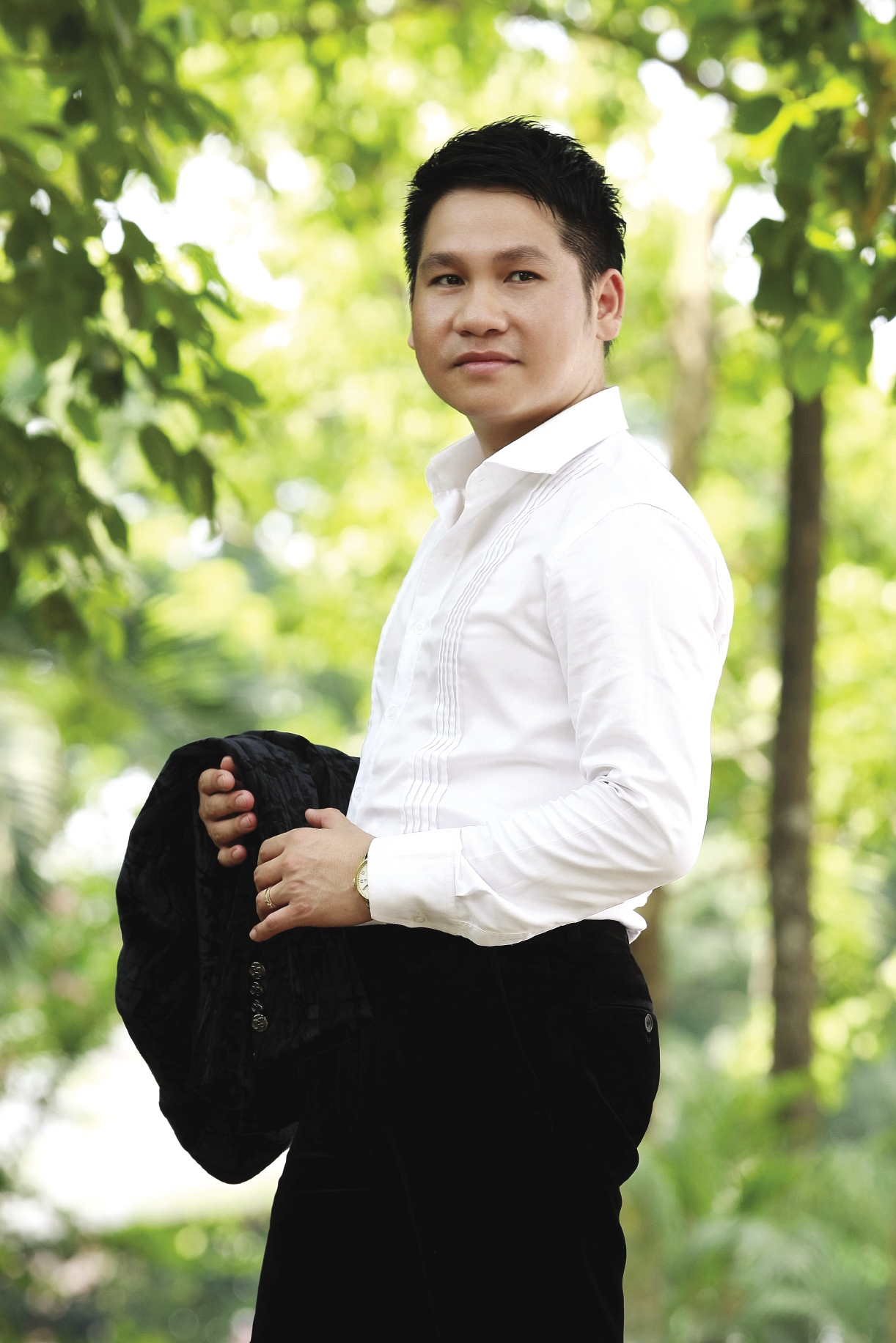 mc dai nghia trien khai lap 5 may atm gao trong tan ung ho 2 tan gao cho nguoi ngheo