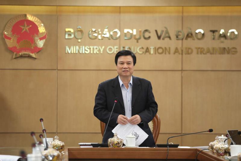 Bộ GD&ĐT: Xem xét phương án cho học sinh lớp 9 và lớp 12 đi học 3 buổi/tuần bo gddt xem xet phuong an cho hoc sinh lop 9 va lop 12 di hoc 3 buoituan
