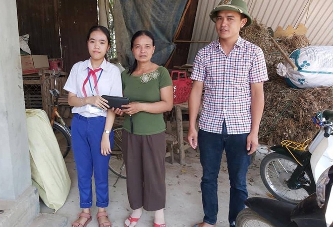 Trả 30 triệu cho người đánh rơi, nữ sinh Quảng Trị từ chối nhận tiền thưởng tra 30 trieu cho nguoi danh roi nu sinh quang tri tu choi nhan tien thuong
