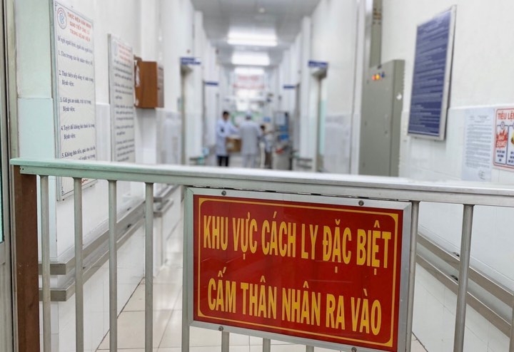 Bệnh nhân 278 bị viêm phổi, suy hô hấp benh nhan 278 bi viem phoi suy ho hap