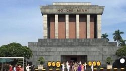 nhung ca khuc viet ve chu tich ho chi minh di cung nam thang