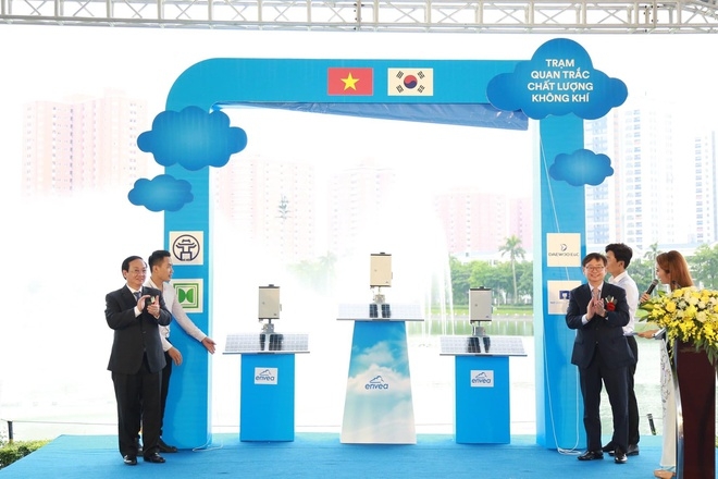 Tin tức trong ngày 28/5 mới nhất: Bị ô tô đâm đổ, cây xăng ở Hà Nội bốc cháy tin tuc trong ngay 285 moi nhat bi o to dam do cay xang o ha noi boc chay