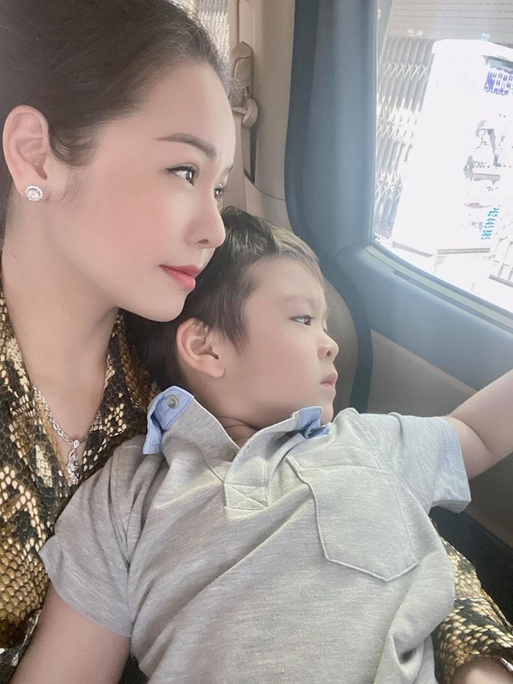 Nhật Kim Anh lên tiếng tố gia đình chồng cũ đuổi về khi đến thăm con nhat kim anh lai len tieng to gia dinh chong cu duoi ve khi den tham con
