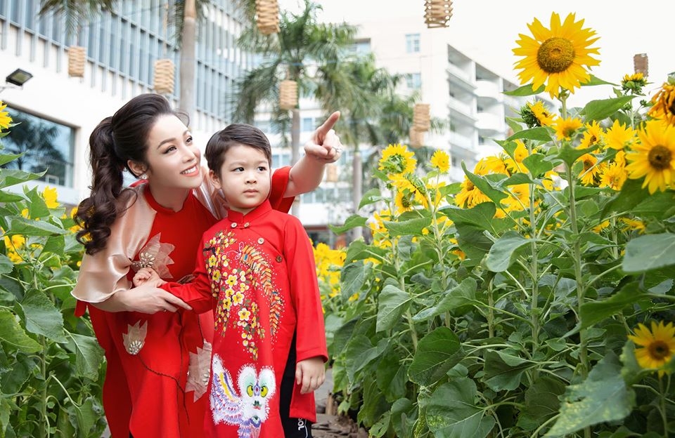 Nhật Kim Anh lên tiếng tố gia đình chồng cũ đuổi về khi đến thăm con nhat kim anh lai len tieng to gia dinh chong cu duoi ve khi den tham con