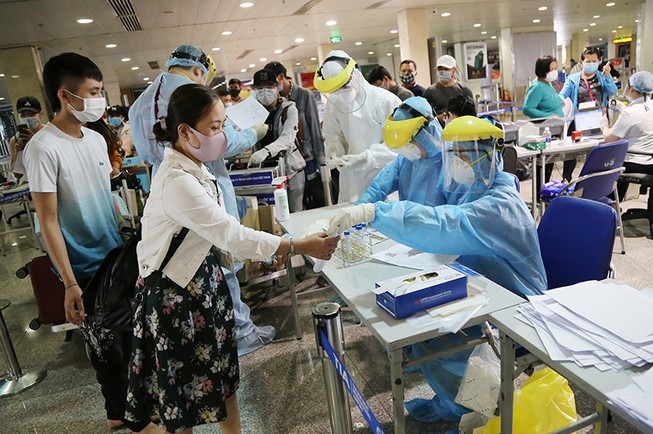 Người đi đường mòn từ Trung Quốc vào Việt Nam xét nghiệm âm tính Covid-19 nguoi di duong mon tu trung quoc vao viet nam xet nghiem am tinh covid 19