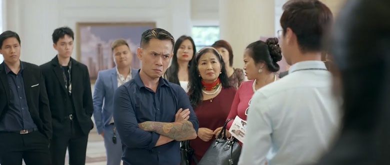 Tình yêu và tham vọng tập 23: Sơn bảo vệ Linh trước bọn xấu tinh yeu va tham vong tap 23 son bao ve linh truoc bon xau