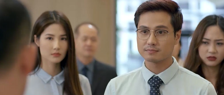 Tình yêu và tham vọng tập 23: Sơn bảo vệ Linh trước bọn xấu tinh yeu va tham vong tap 23 son bao ve linh truoc bon xau