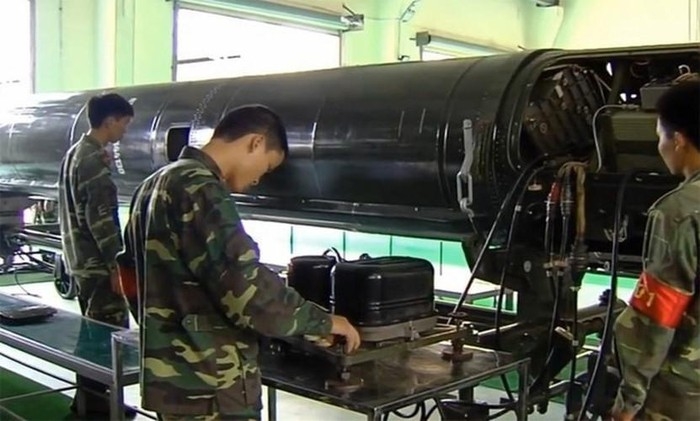 Việt Nam công khai tên lửa đạn đạo Scud mạnh nhất Đông Nam Á viet nam cong khai ten lua dan dao scud manh nhat dong nam a