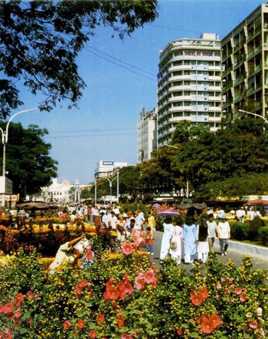 Ảnh màu hiếm về chợ hoa ngày Tết ở Sài Gòn những năm 60 anh mau hiem ve cho hoa ngay tet o sai gon nhung nam 60