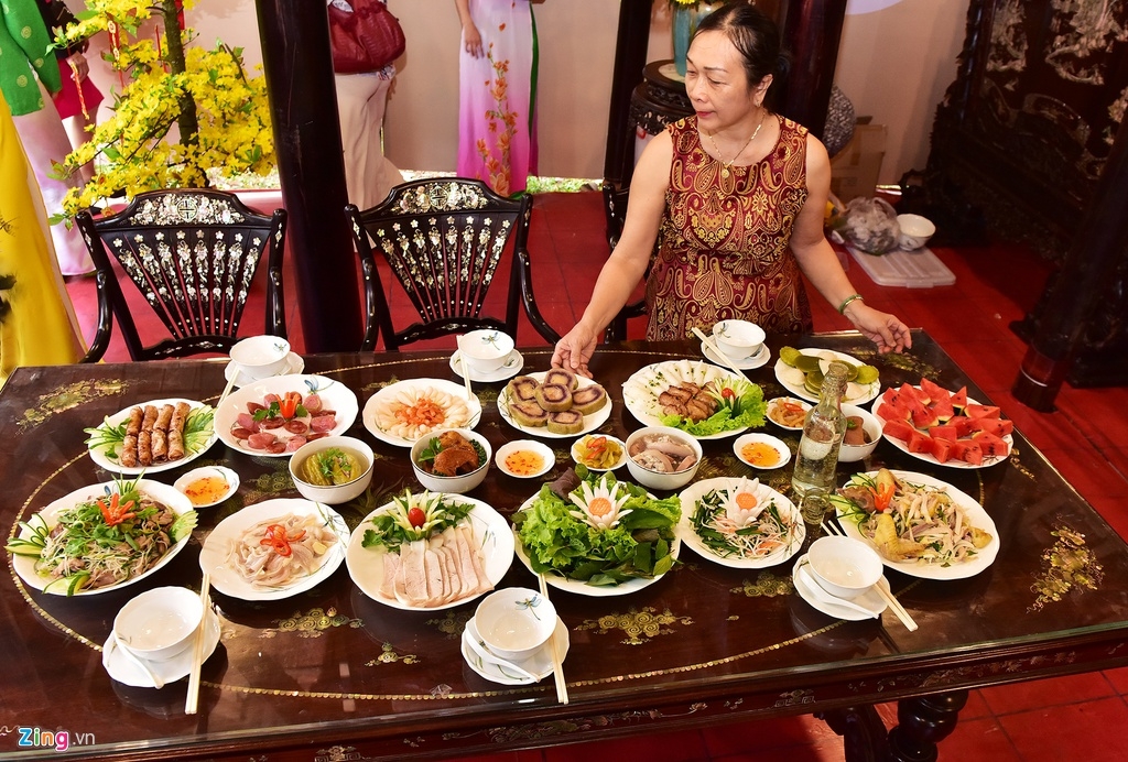 Món ăn ngày Tết: Miền Bắc cầu kì, miền Trung đơn giản, miền Nam ăn canh khổ qua đầu năm mới mon an ngay tet mien bac cau ki mien trung don gian mien nam an canh kho qua dau nam moi