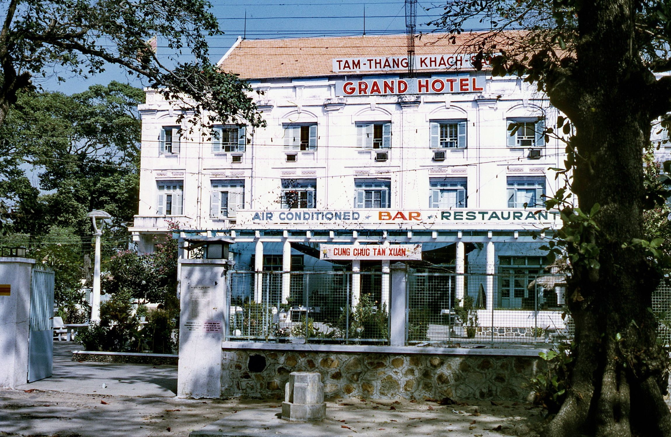 Vũng Tàu đẹp hoang sơ và ấn tượng trong bộ ảnh chụp năm 1970 vung tau dep hoang so va an tuong trong bo anh chup nam 1970
