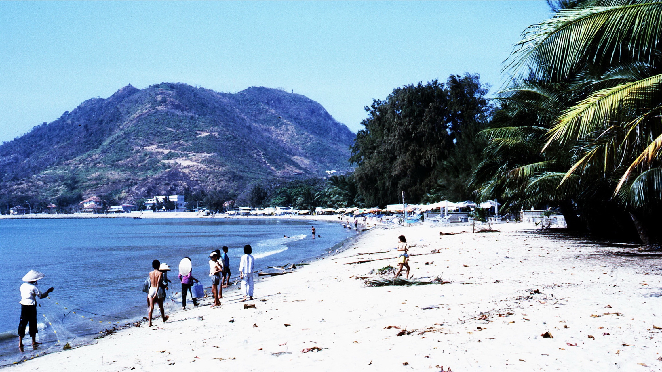 Vũng Tàu đẹp hoang sơ và ấn tượng trong bộ ảnh chụp năm 1970 vung tau dep hoang so va an tuong trong bo anh chup nam 1970