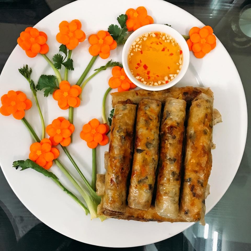 bi quyet ran nem gion lau va bao quan nem ngay tet