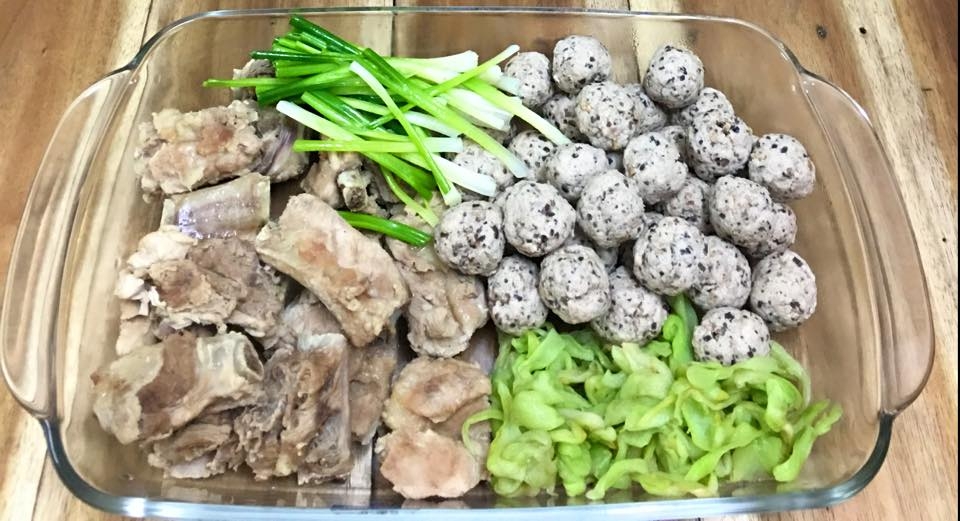 Cách làm bún sườn chua dọc mùng ăn chống ngấy hậu Tết Nguyên đán cach lam bun suon chua doc mung an chong ngay hau tet nguyen dan