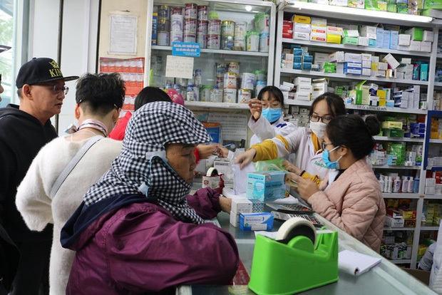 Vì virus corona, khẩu trang y tế trở thành mặt hàng được tìm kiếm nhiều nhất ở Việt Nam vi virus corona khau trang y te tro thanh mat hang duoc tim kiem nhieu nhat o viet nam