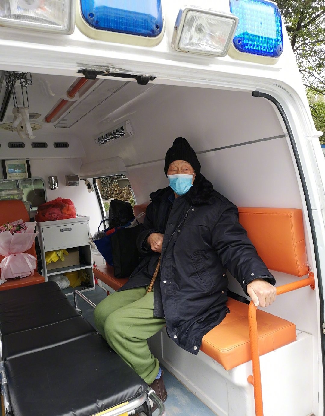 Cụ ông 91 tuổi nhiễm virus corona ở Trung Quốc khỏi bệnh, được xuất viện cu ong 91 tuoi nhiem virus corona o trung quoc khoi benh duoc xuat vien