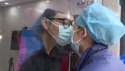 giao hoi phat giao yeu cau moi nguoi khi den chua phai deo khau trang