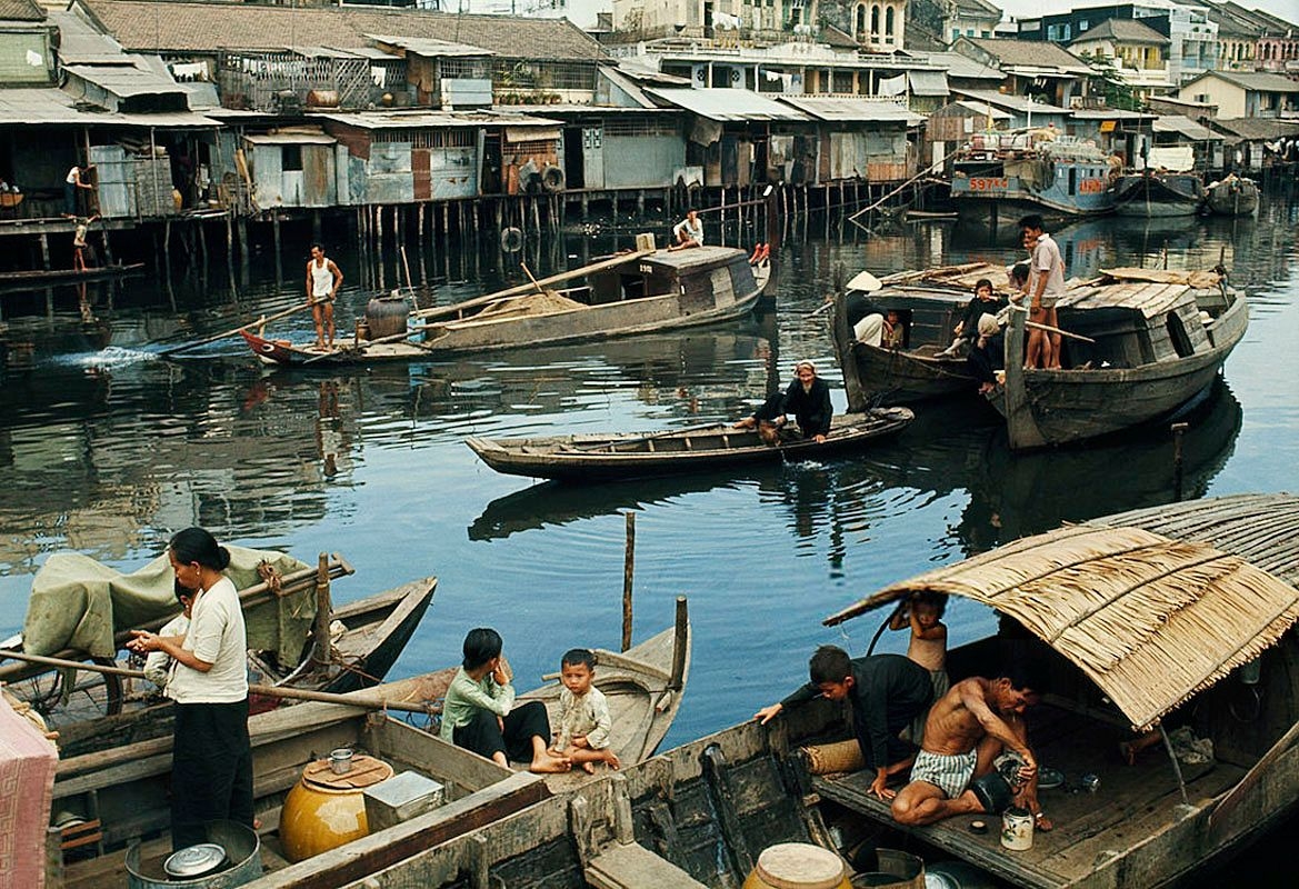 Nhịp sống Sài Gòn những năm 60 qua ống kính phóng viên ảnh National Geographic nhip song sai gon nhung nam 60 chan thuc song dong qua ong kinh phong vien anh national geographic