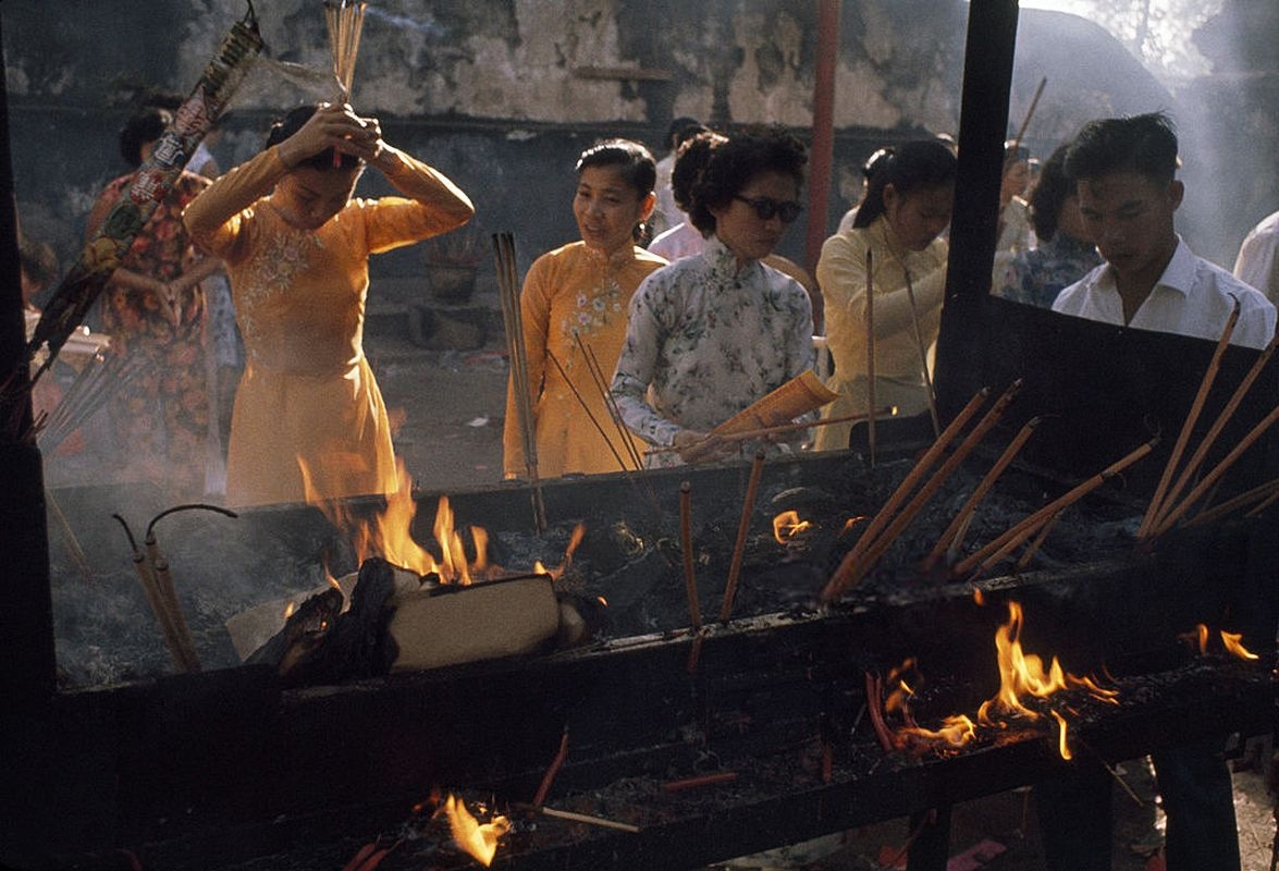 Nhịp sống Sài Gòn những năm 60 qua ống kính phóng viên ảnh National Geographic nhip song sai gon nhung nam 60 chan thuc song dong qua ong kinh phong vien anh national geographic