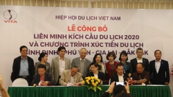 vi dich covid 19 hon 60 chuyen bay tu singapore toi viet nam bi huy bo
