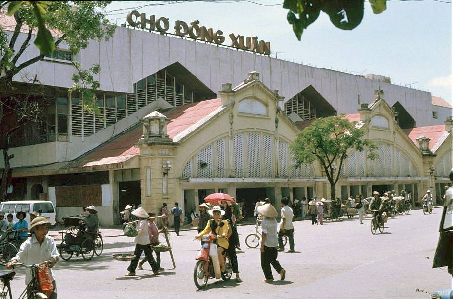 Nhịp sống Hà Nội qua những khu chợ phố cổ năm 1991-1993 nhip song ha noi qua nhung khu cho pho co nam 1991 1993