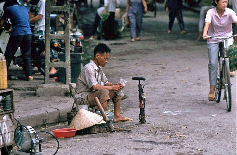 Nhịp sống Hà Nội qua những khu chợ phố cổ năm 1991-1993 nhip song ha noi qua nhung khu cho pho co nam 1991 1993