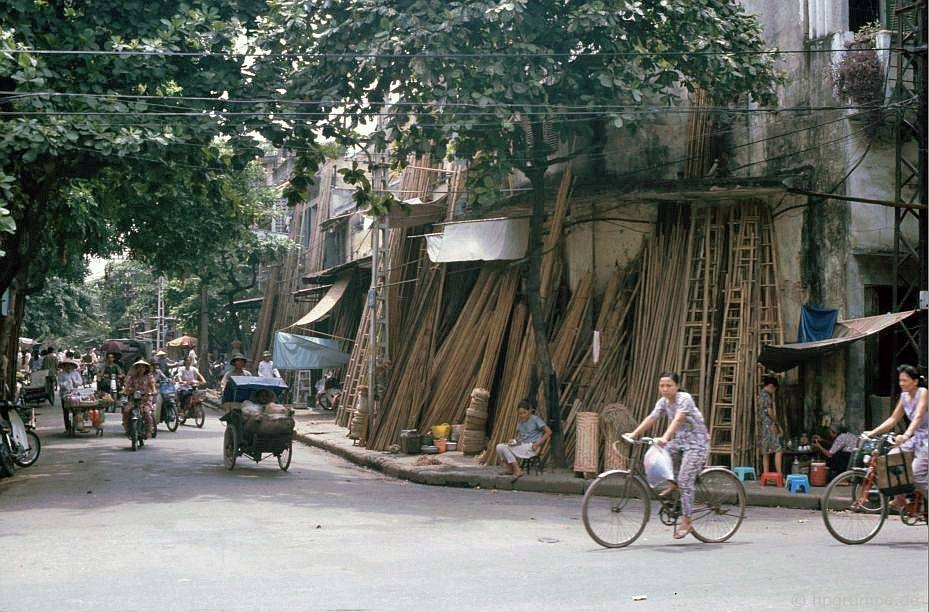 Nhịp sống Hà Nội qua những khu chợ phố cổ năm 1991-1993 nhip song ha noi qua nhung khu cho pho co nam 1991 1993