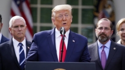 tong thong donald trump tuyen bo tinh trang khan cap quoc gia vi dich covid 19