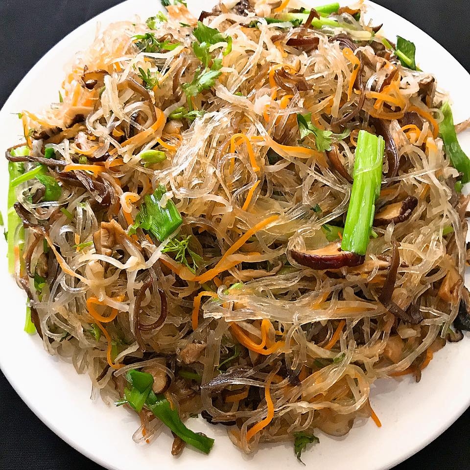 Công thức 5 món bún, miến ngon, nhanh gọn cho bữa ăn tại nhà mùa dịch Covid-19 cong thuc 5 mon bun mien ngon nhanh gon cho bua an tai nha mua dich covid 19
