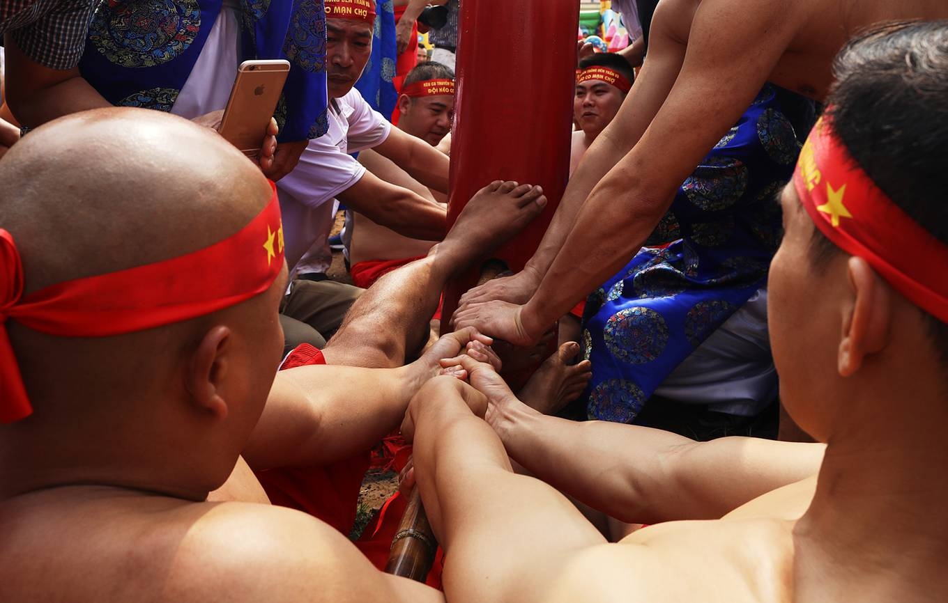 trai lang o ha noi dua suc trong le hoi keo co ngoi