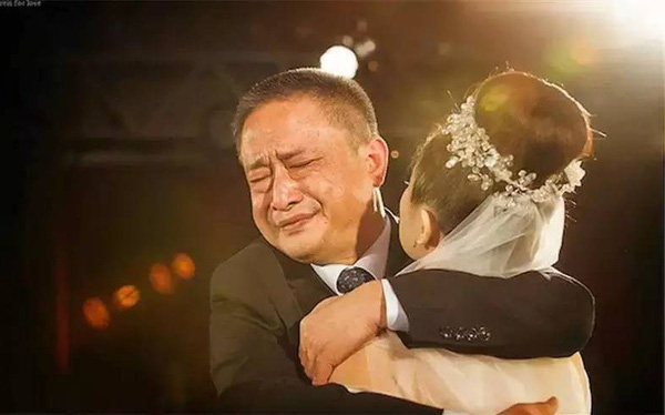 Tâm thư bố vợ viết cho con rể: Nếu một ngày không còn yêu con gái ta nữa, hãy để nó về nhà! Đàn ông đánh vợ là đàn ông hèn tam thu bo vo viet cho con re neu mot ngay khong con yeu con gai ta nua hay de no ve nha dan ong danh vo la dan ong hen