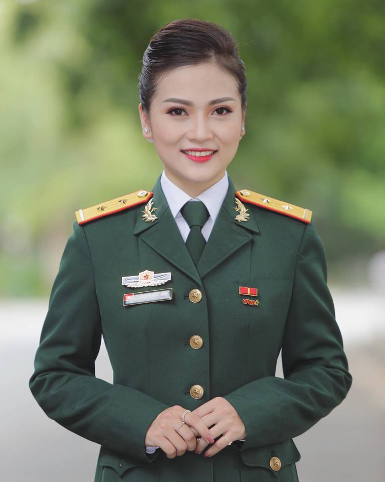 Cuộc sống MC Ngọc Anh xáo trộn khi công bố từng lấy nhầm chồng đồng tính cuoc song mc ngoc anh xao tron khi cong bo tung lay nham chong dong tinh