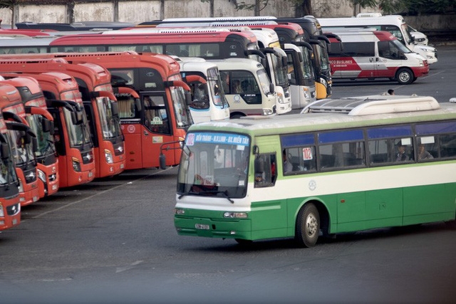 Taxi, xe khách, xe buýt dừng hoạt động từ 1/4 taxi xe khach xe buyt dung hoat dong tu 14