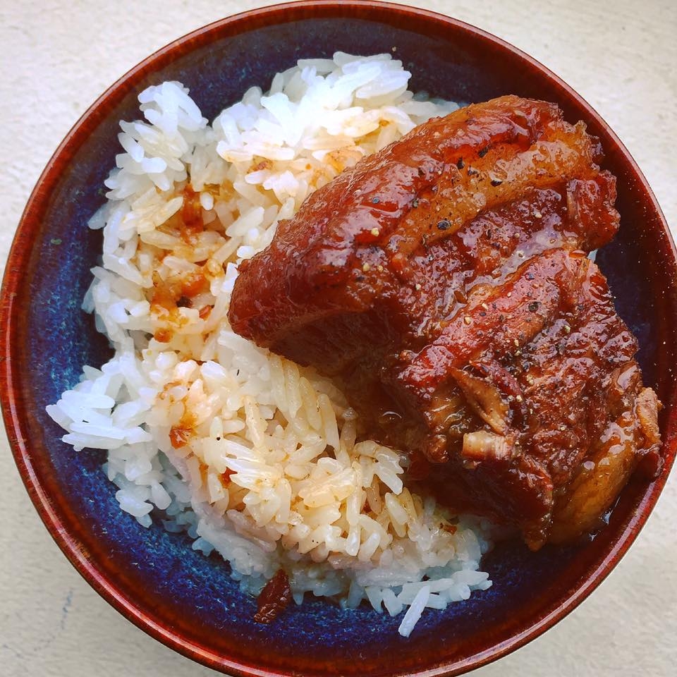 thit kho coca va nhung mon kho thich hop an khi troi lanh