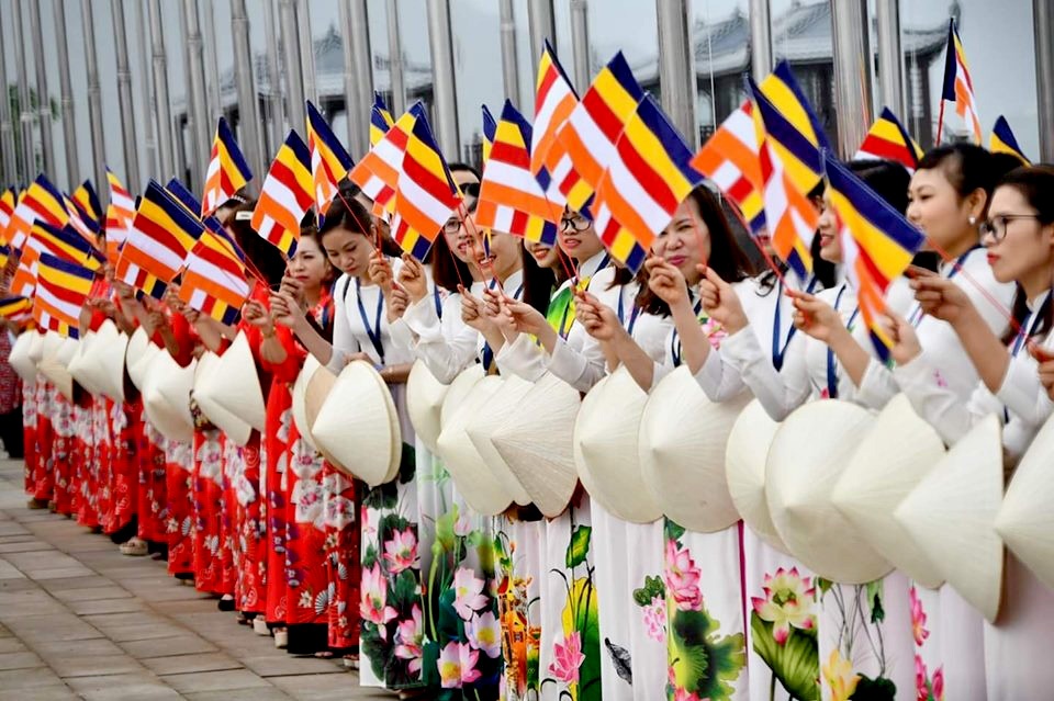 khai mac dai le vesak 2019 va nhung hinh anh an tuong