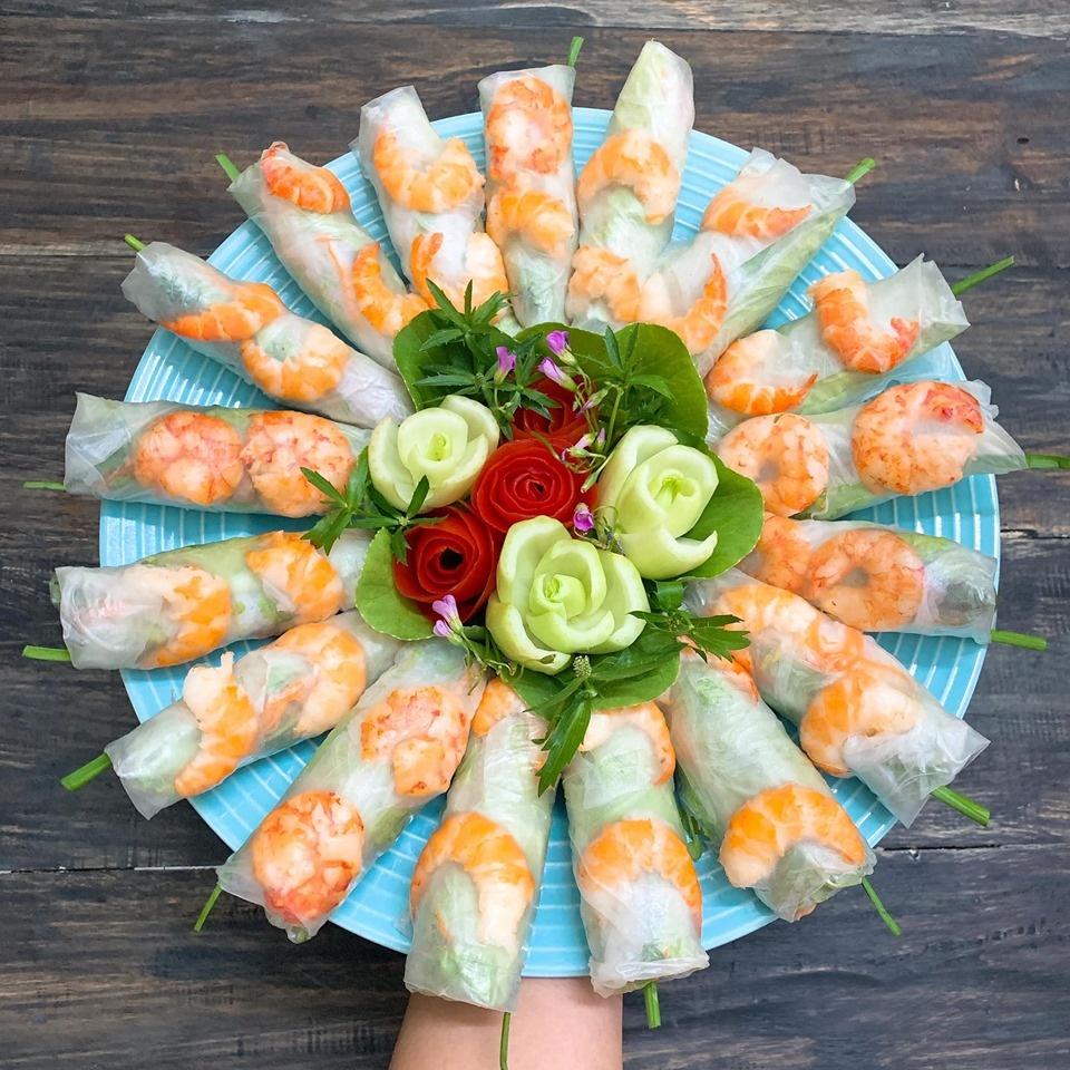 Món ngon dễ làm: Gỏi cuốn tôm thịt hấp dẫn, thơm ngon mon ngon de lam goi cuon tom thit hap dan thom ngon