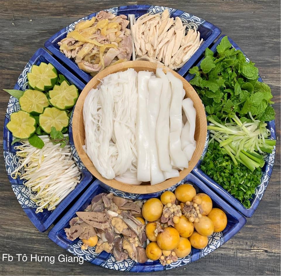 Món ngon dễ làm: Phở gà và chè sầu riêng sương sa hạt lựu mon ngon de lam pho ga va che sau rieng suong sa hat luu