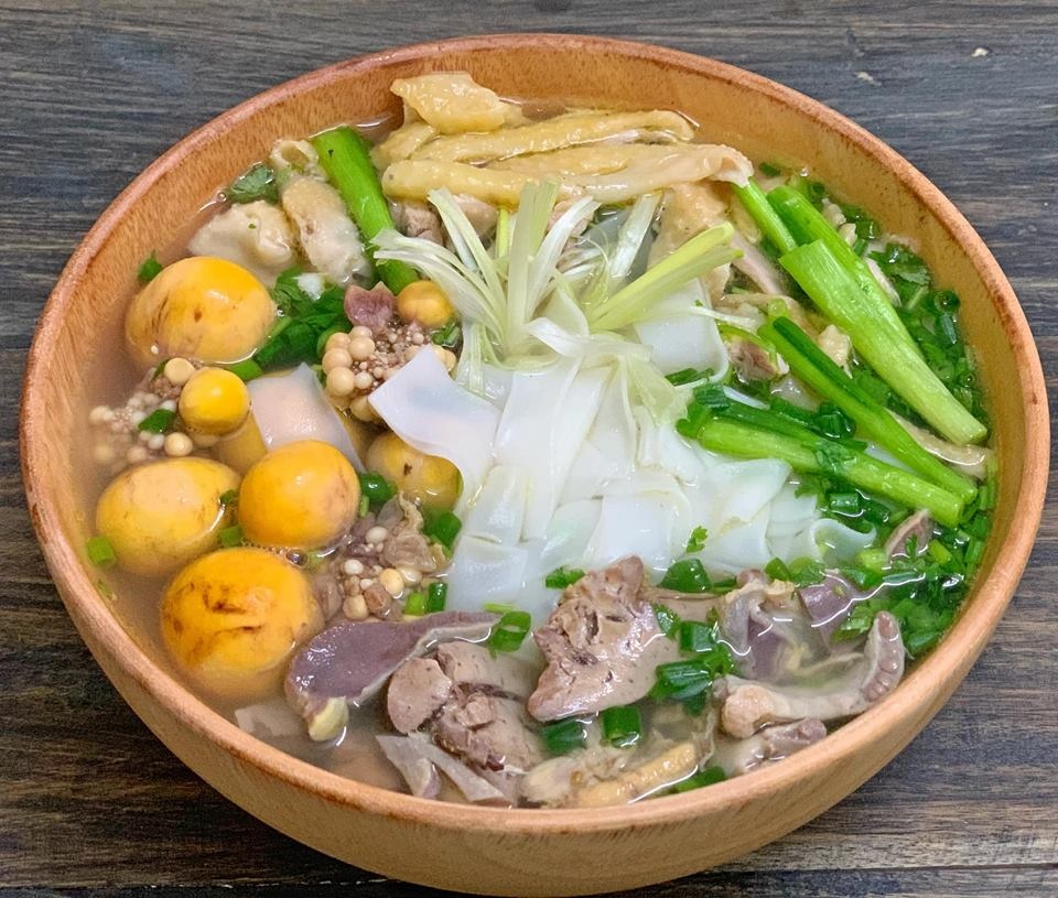 Món ngon dễ làm: Phở gà và chè sầu riêng sương sa hạt lựu mon ngon de lam pho ga va che sau rieng suong sa hat luu