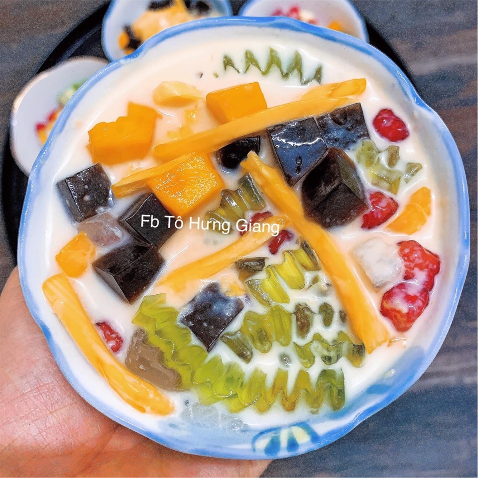 Món ngon dễ làm: Phở gà và chè sầu riêng sương sa hạt lựu mon ngon de lam pho ga va che sau rieng suong sa hat luu