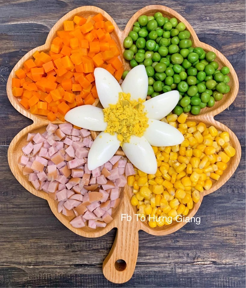 Món ngon dễ làm: Sườn xào chua ngọt ăn cùng salad Nga mon ngon de lam suon xao chua ngot an cung salad nga