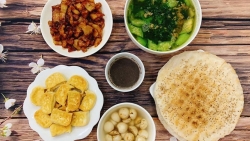 mon ngon de lam tai heo ngam chua ngot dau xao trang trung