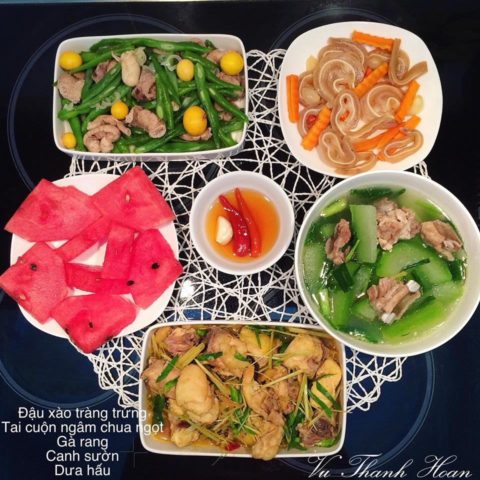 mon ngon de lam tai heo ngam chua ngot dau xao trang trung