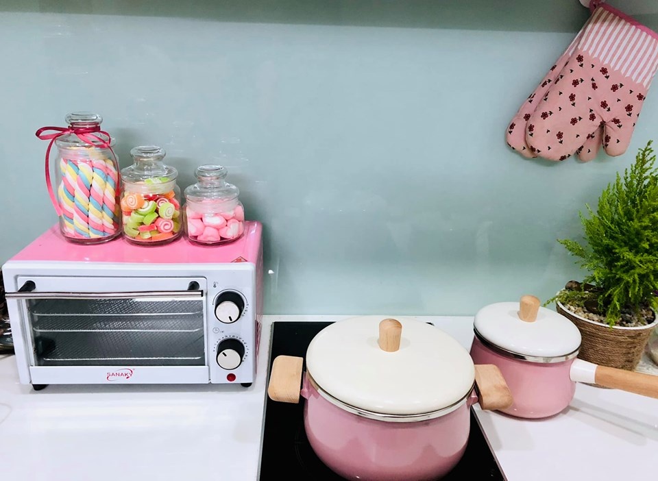 Căn bếp trong mơ tông màu pastel của cô gái "thương bếp như thương bản thân mình" can bep trong mo tong mau pastel cua co gai thuong bep nhu thuong ban than minh
