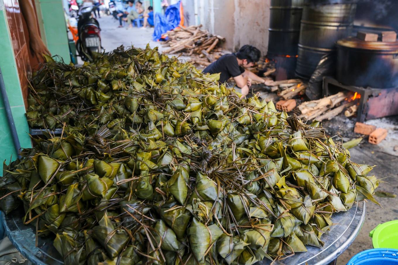Xóm hơn 50 năm làm bánh ú lá tre ngày Tết Đoan Ngọ ở Sài Gòn xom hon 50 nam lam banh u la tre ngay tet doan ngo o sai gon