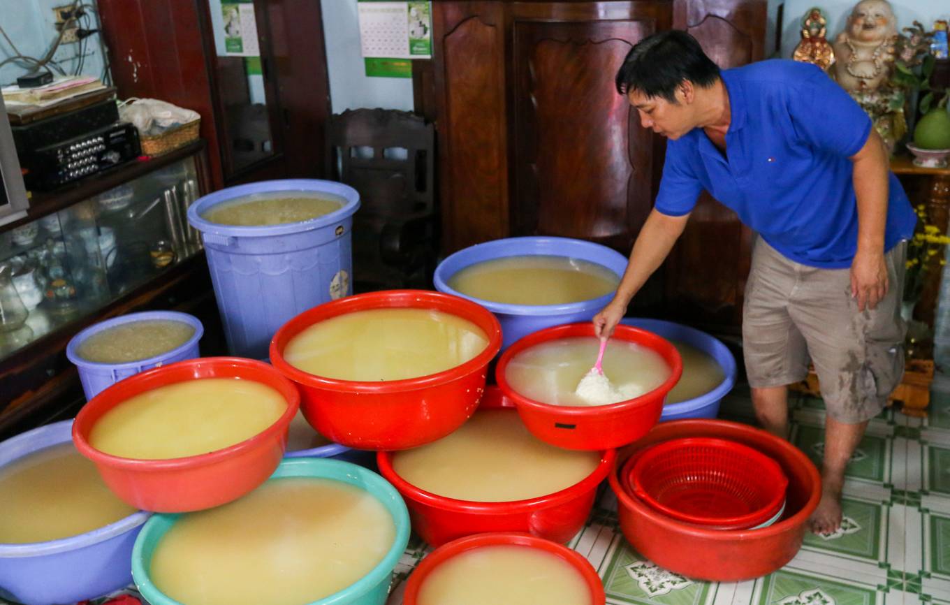 Xóm hơn 50 năm làm bánh ú lá tre ngày Tết Đoan Ngọ ở Sài Gòn xom hon 50 nam lam banh u la tre ngay tet doan ngo o sai gon