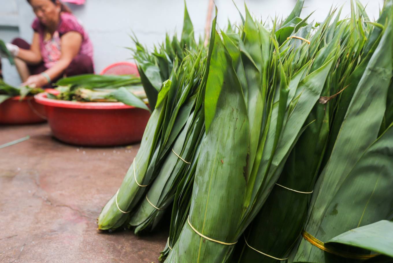 Xóm hơn 50 năm làm bánh ú lá tre ngày Tết Đoan Ngọ ở Sài Gòn xom hon 50 nam lam banh u la tre ngay tet doan ngo o sai gon