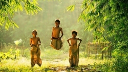 quay nguoc thoi gian ve tham lang tranh dong ho nam 1992