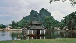 lang ngam ve dep moc cua chua tran quoc nam 1993