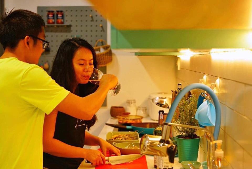 Gian bếp 15m2 nhưng là góc nhỏ quây quần yêu thương của gia đình ở TP HCM gian bep 15m2 nhung la goc nho quay quan yeu thuong cua gia dinh o tp hcm